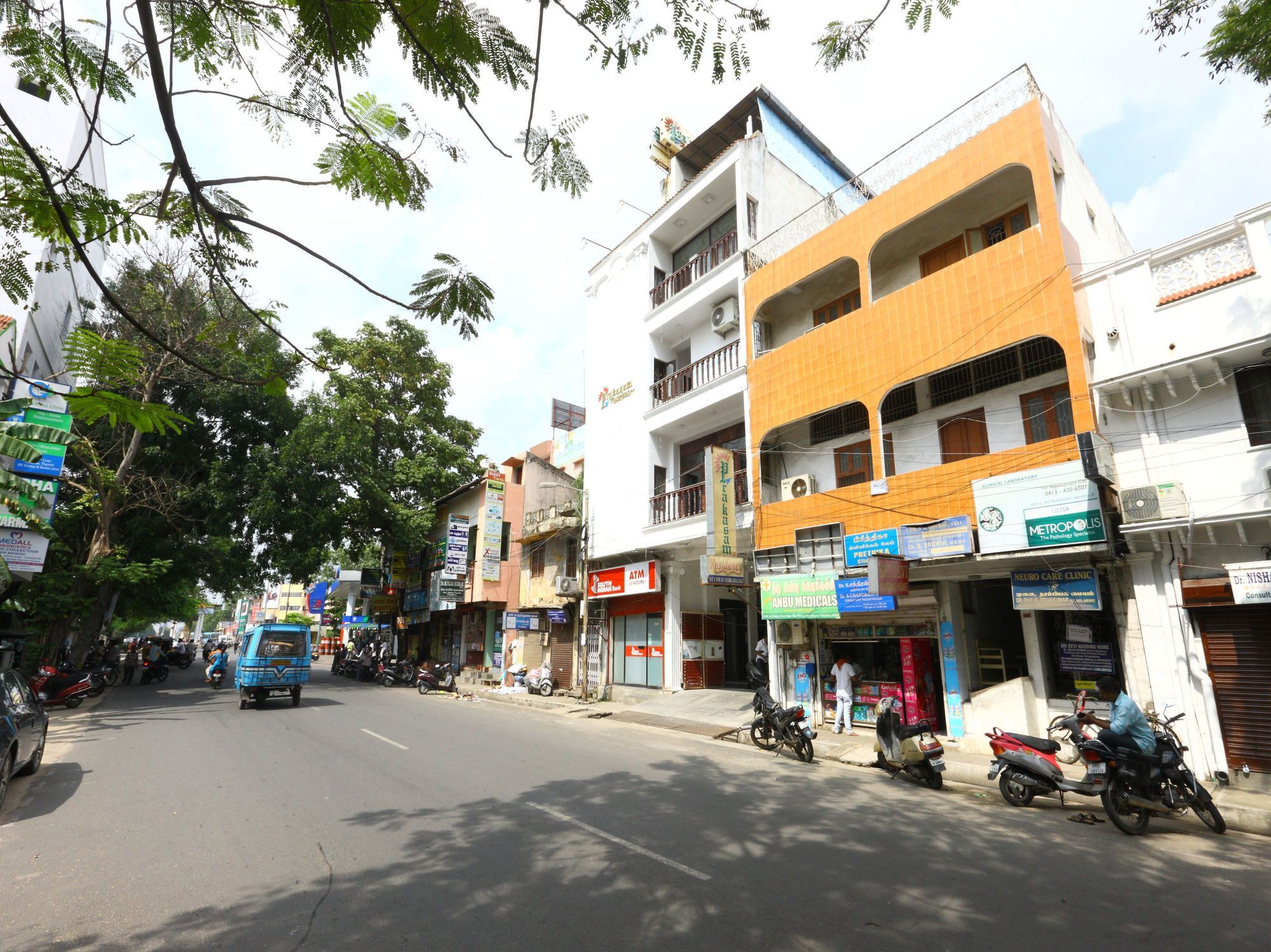 ホテル Oyo 094 Bussy St Prakasam Residency ポンディシェリ エクステリア 写真